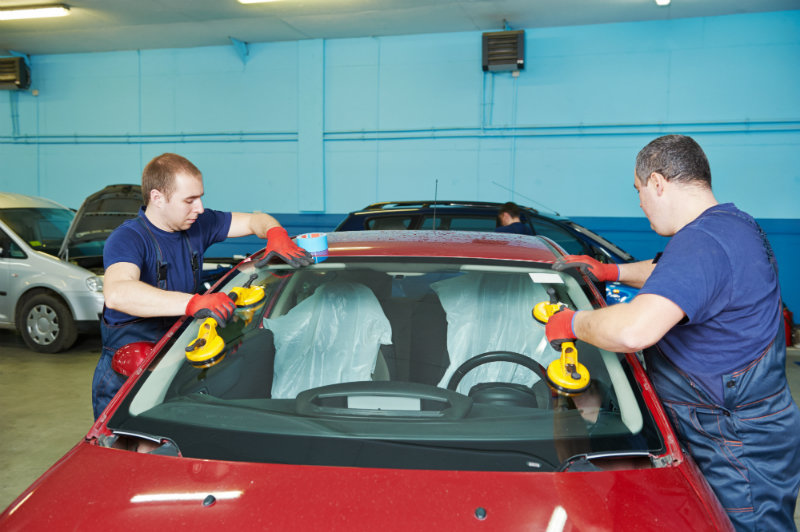 You Can Rely on Denver’s Auto Glass Replacement