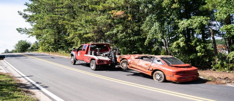 Advantages of Engaging a Heavy Duty Towing Service