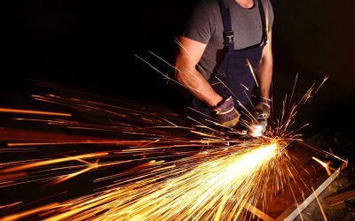 How Welding Phoenix, AZ Services Ensure Reliable Repairs for Home and Business Projects